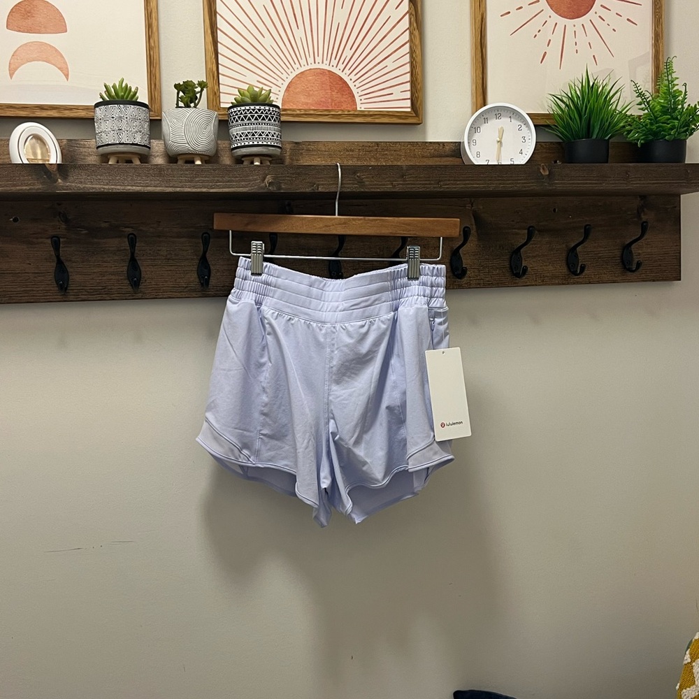 NWT lululemon Hotty Hot High-Rise Short 4” *Lined, Serene Blue, Size 6
